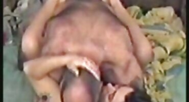 sex vn chongtoico Leah Silver với một chiếc trực xxx hay thăng bắt đầu quan hệ tình dục với 2 anh chàng da đen.